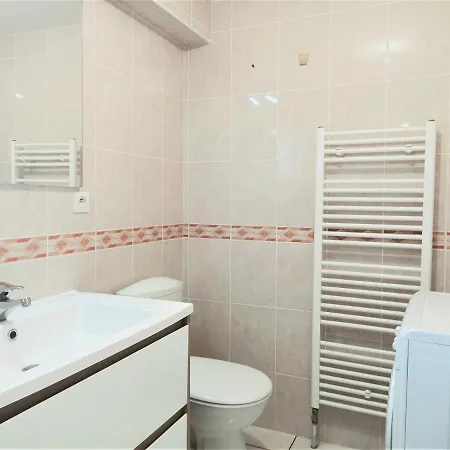 Apartment Location Rdc Maison, Jardin Et Terrasse A Aix-les-bains, Proche Thermes Et ! - Fr-1-555-9