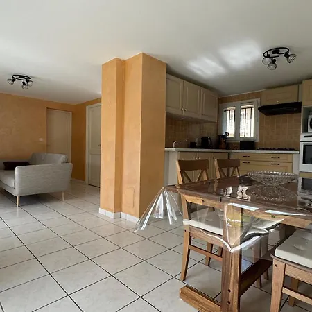 Apartment Calme Avec Jardin, Terrasse, Parking Et Wifi A - Fr-1-555-9